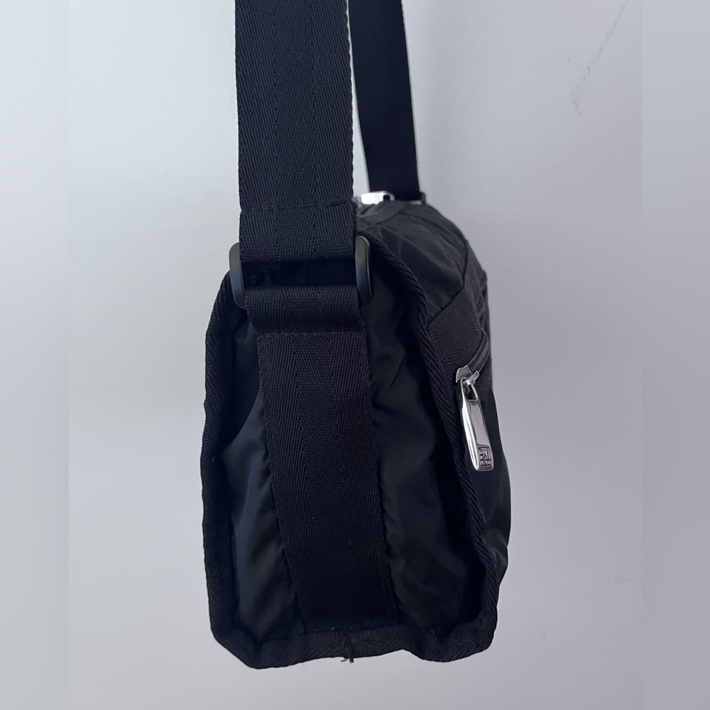 GAL Vintage Nylon Black Crossbody Bag Adjustable Strap Lots of Pockets 90’s - Picture 8 of 10